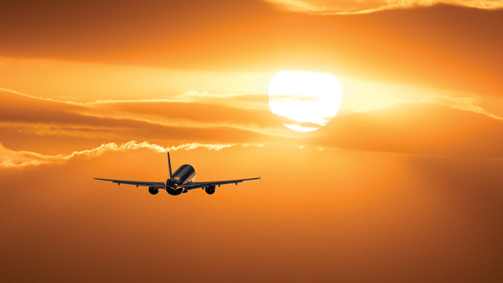 Kompanitë ajrore globale rrisin çmimet ndërsa kostot e karburantit rriten ndjeshëm